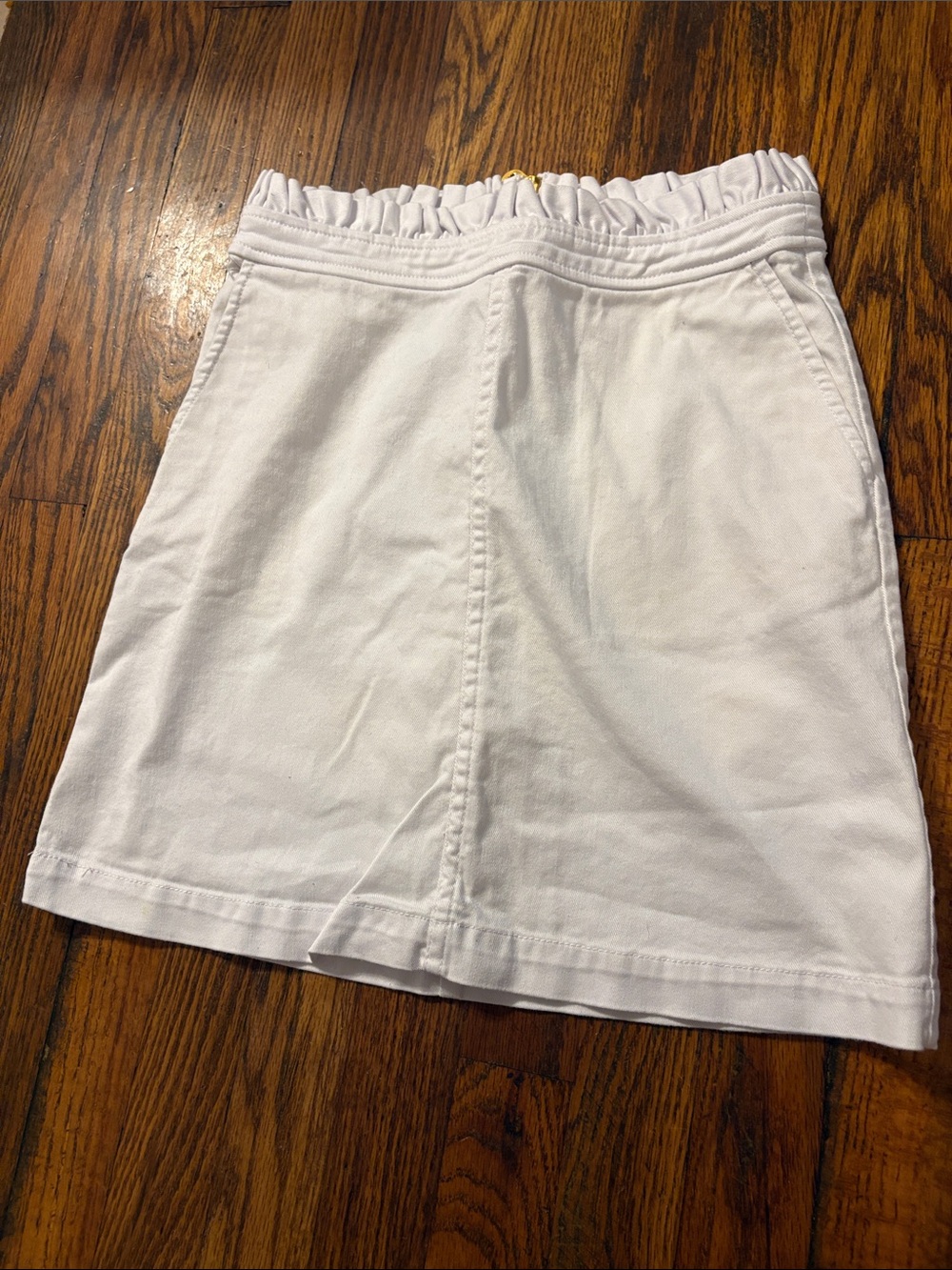 🎉Like New! Draper James White Ruffle Waist Mini Skirt
